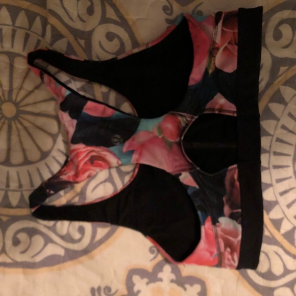 Lululemon bra - Picture 3 of 3